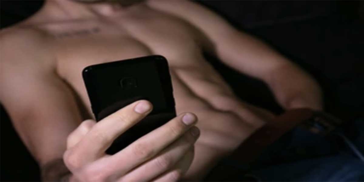 image homme lit Top 10 sextoys pour homme en 2025